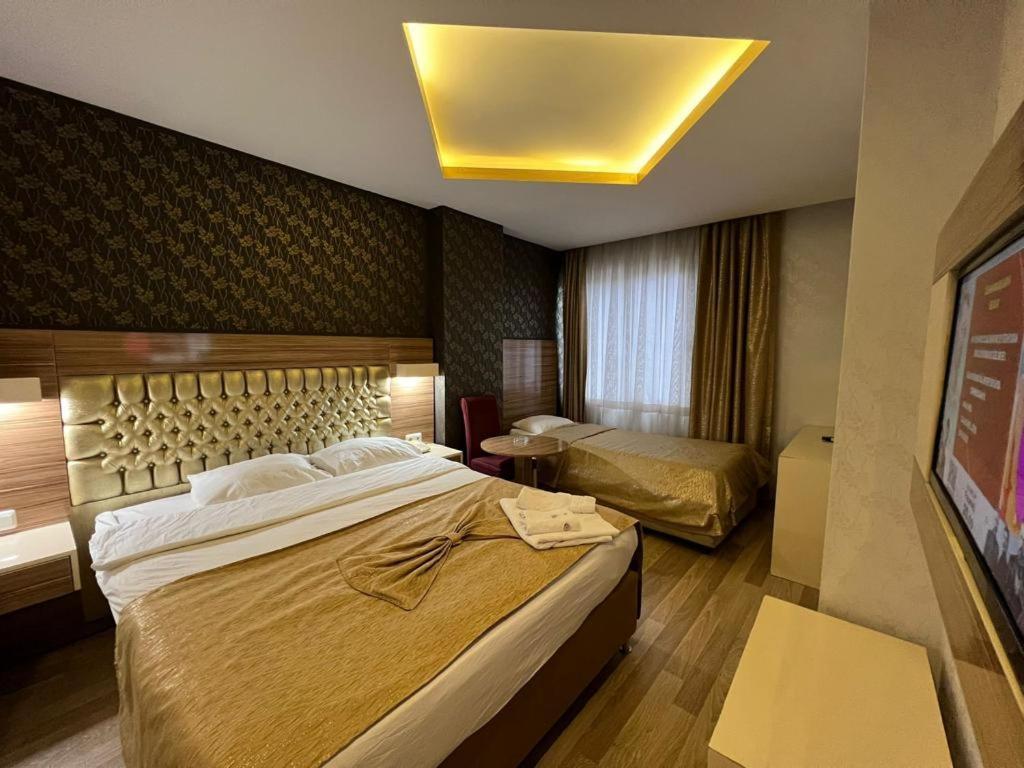 Grand Ezel Hotel Mersin  Bagian luar foto
