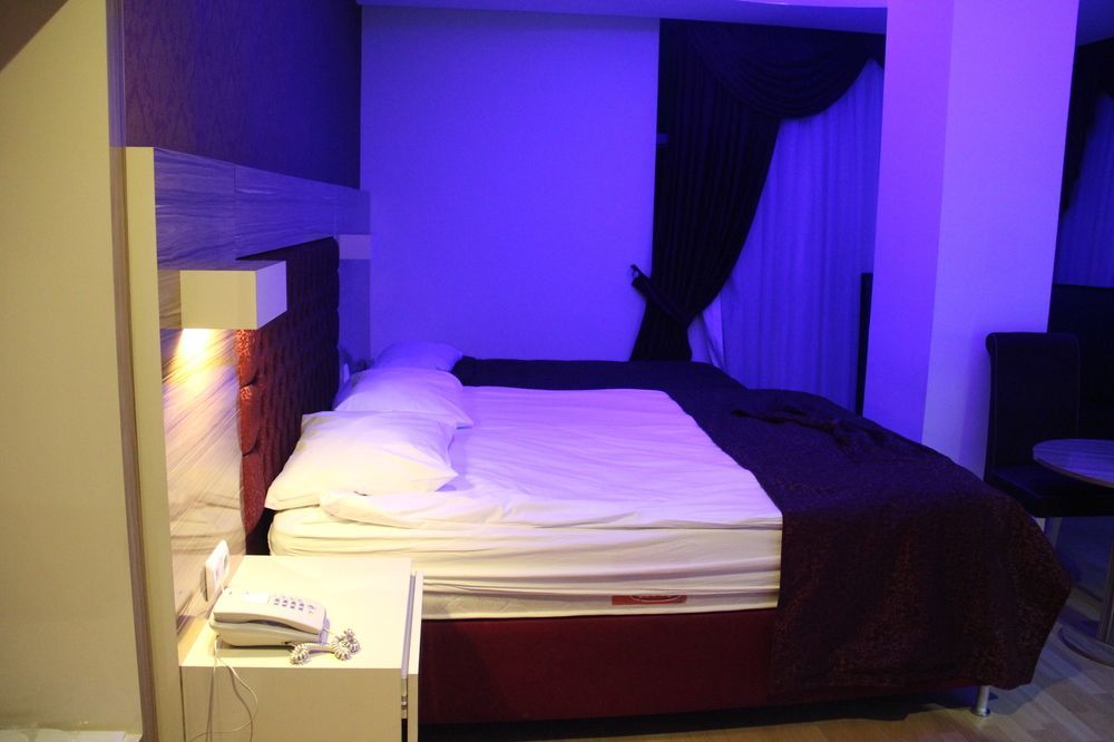 Grand Ezel Hotel Mersin  Bagian luar foto
